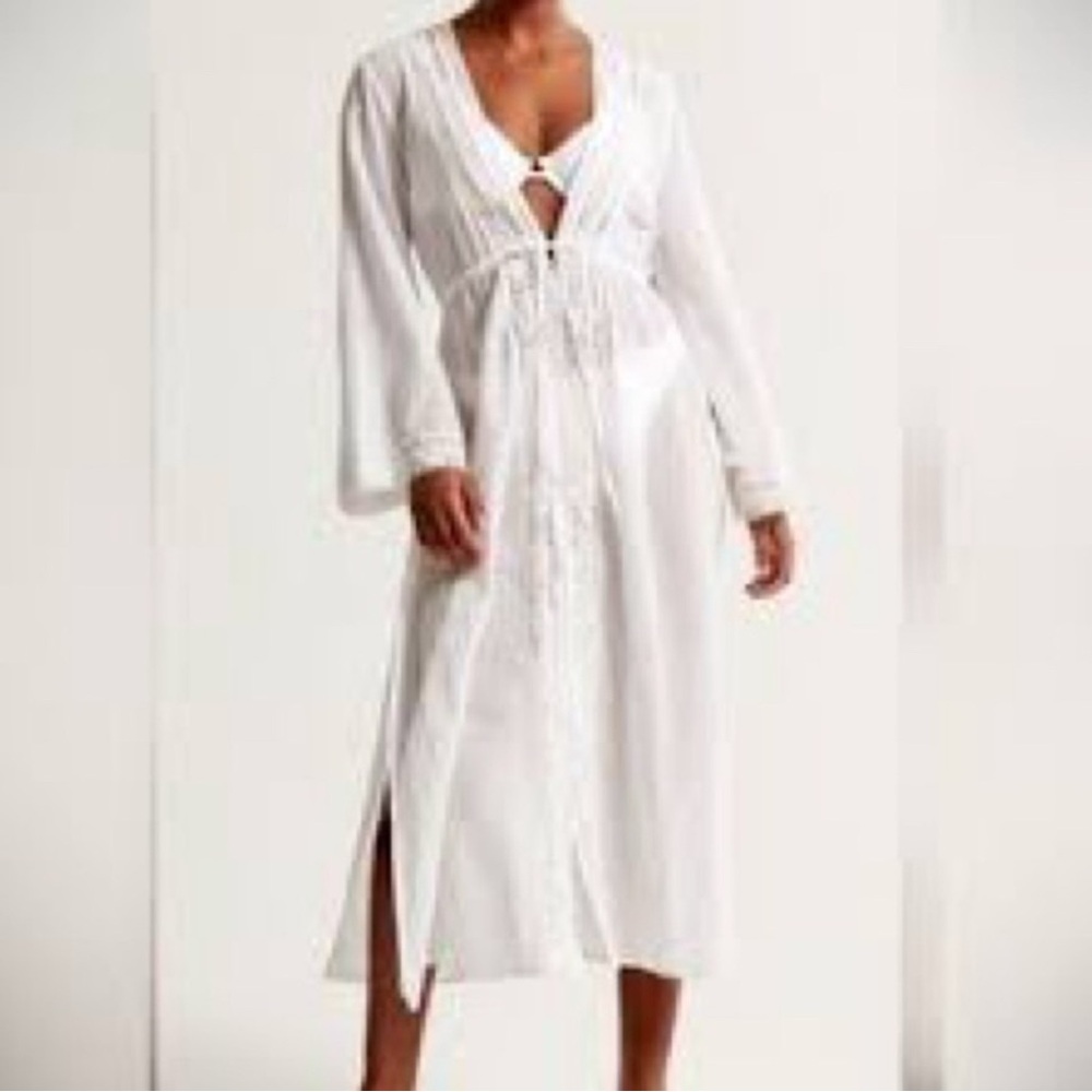 Abercrombie & Fitch White Bathing Suit Beach Coverup